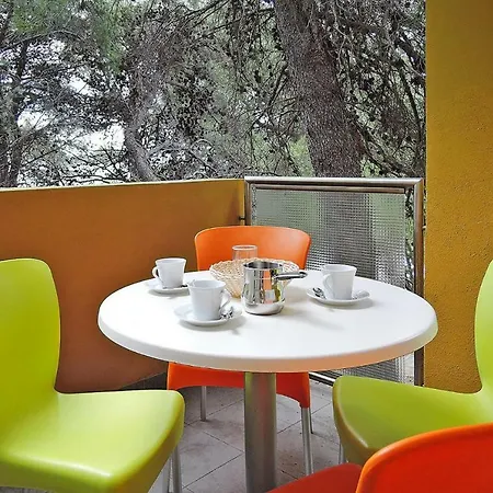 Apartment Holiday Zelena Punta Cin05002 Dyc Kukljica