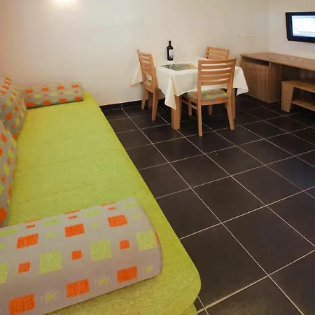 Holiday Zelena Punta Cin05002 Dyc Apartment Kukljica